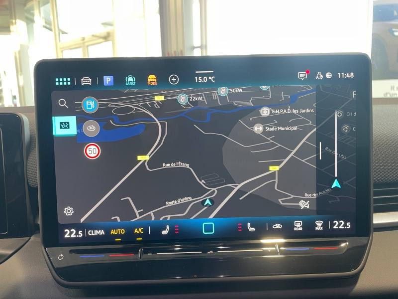 Used VOLKSWAGEN T-Roc 1.5 eTSI 150 Ch R-Line DSG7 / GPS / Caméra  360° / Siège chauffant avant  / Hayon électrique / 2025 Blanc Pur/Toit Noir € 41289 in Sarrebourg