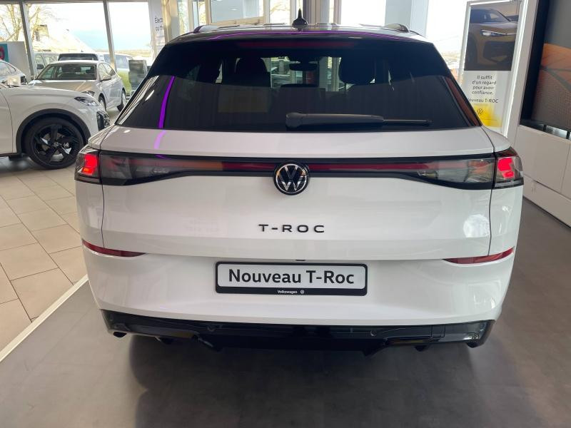 Used VOLKSWAGEN T-Roc 1.5 eTSI 150 Ch R-Line DSG7 / GPS / Caméra  360° / Siège chauffant avant  / Hayon électrique / 2025 Blanc Pur/Toit Noir € 41289 in Sarrebourg