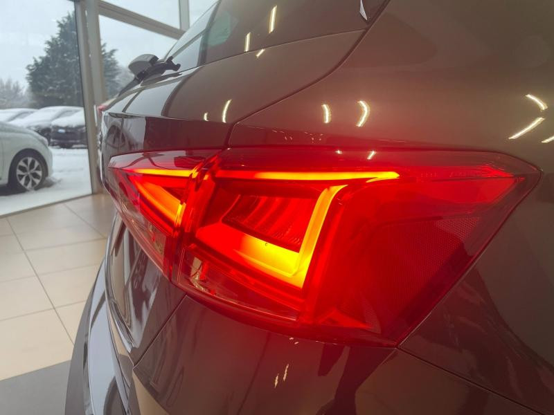 Used SEAT Arona 1.0 TSI 95ch Copa BVM 5 / Caméra / Digital Cockpit / Roue de secours / App Connect 2025 Bleu € 20389 in Sarrebourg