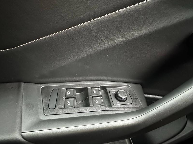 Used VOLKSWAGEN T-Roc Cabriolet 1.5 TSI Evo2 150ch Style DSG7 2025 Noir Intense nacrée, capote noire € 40489 in Sarrebourg