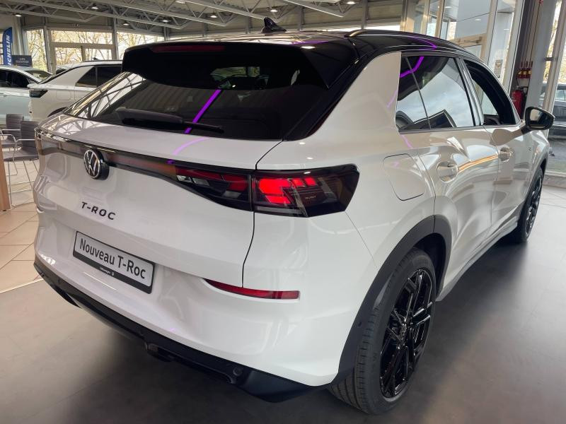 Used VOLKSWAGEN T-Roc 1.5 eTSI 150 Ch R-Line DSG7 / GPS / Caméra  360° / Siège chauffant avant  / Hayon électrique / 2025 Blanc Pur/Toit Noir € 41289 in Sarrebourg