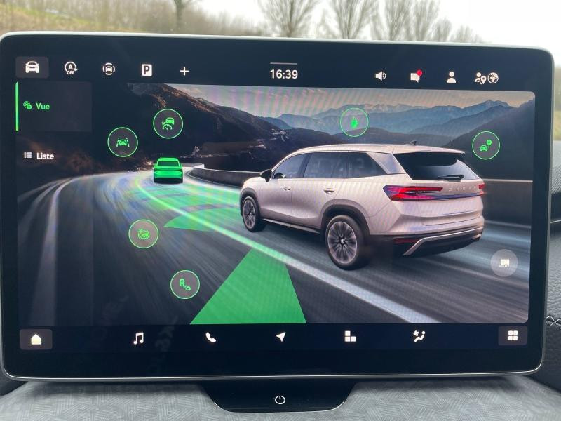 Occasion SKODA Kodiaq 1.5 TSI 150ch ACT Hybrid Plus DSG7 7 places / Caméra 360° / Hayon électrique / Toit Panoramiq 2025 Noir Magic Nacré 49989 € à Sarrebourg