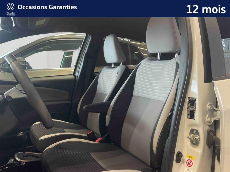 Used TOYOTA Yaris HSD 100 Ch Collection / Caméra / Bluetooth / Régulateur de vitesse / Feux LED / Keyless 2016 Blanc Nacré ac montants+toit noir métal € 13989 in Sarrebourg