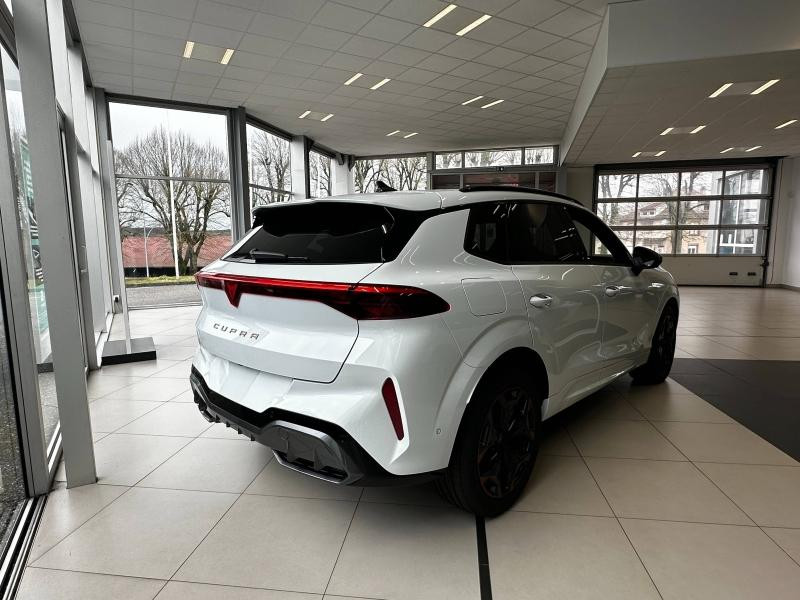 Used CUPRA Terramar 1.5 eHybrid 204 ch V DSG7 2026 Blanc Nevada métallisé € 50989 in Sarrebourg