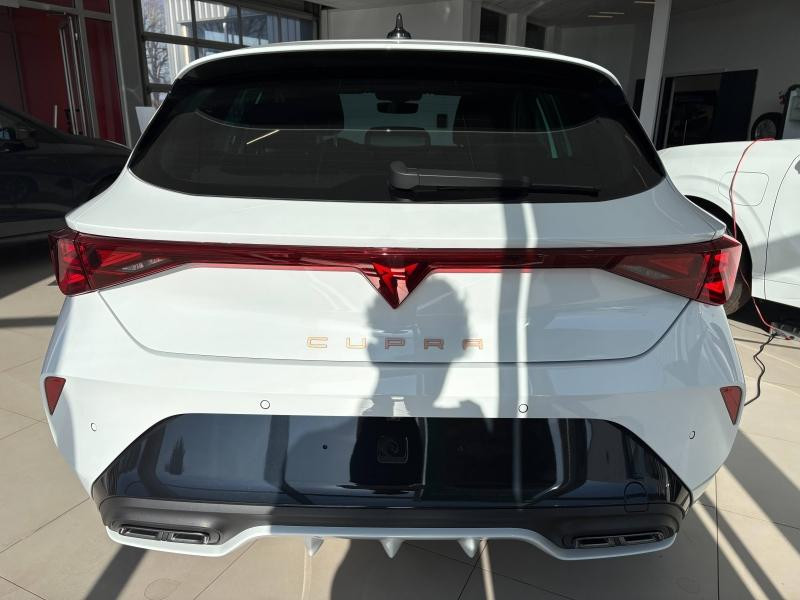 Occasion CUPRA Leon 1.5 eTSI Hybrid 150 ch V DSG7 / Siège chauffant / Caméra / Roue de secours / GPS / App-Cpnnect 2026 Blanc Nevada métallisé 35989 € à Sarrebourg