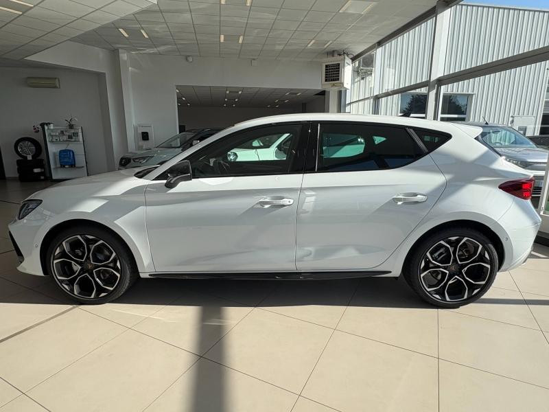 Occasion CUPRA Leon 1.5 eTSI Hybrid 150 ch V DSG7 / Siège chauffant / Caméra / Roue de secours / GPS / App-Cpnnect 2026 Blanc Nevada métallisé 35989 € à Sarrebourg
