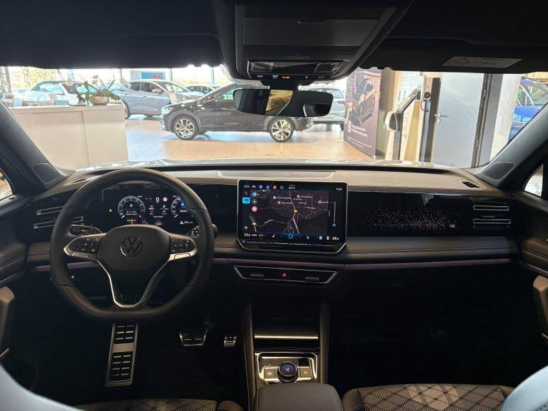 Occasion VOLKSWAGEN Tiguan 1.5 eTSI 150ch R-Line DSG7 / Caméra/ Sièges Chauffants / Roue de secours / App-Connect 2026 Argent Dolomite métallisée 48989 € à Sarrebourg