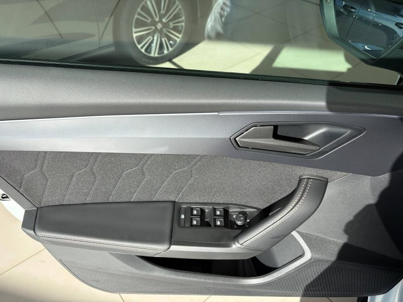 Occasion CUPRA Leon 1.5 eTSI Hybrid 150 ch V DSG7 / Siège chauffant / Caméra / Roue de secours / GPS / App-Cpnnect 2026 Blanc Nevada métallisé 35989 € à Sarrebourg