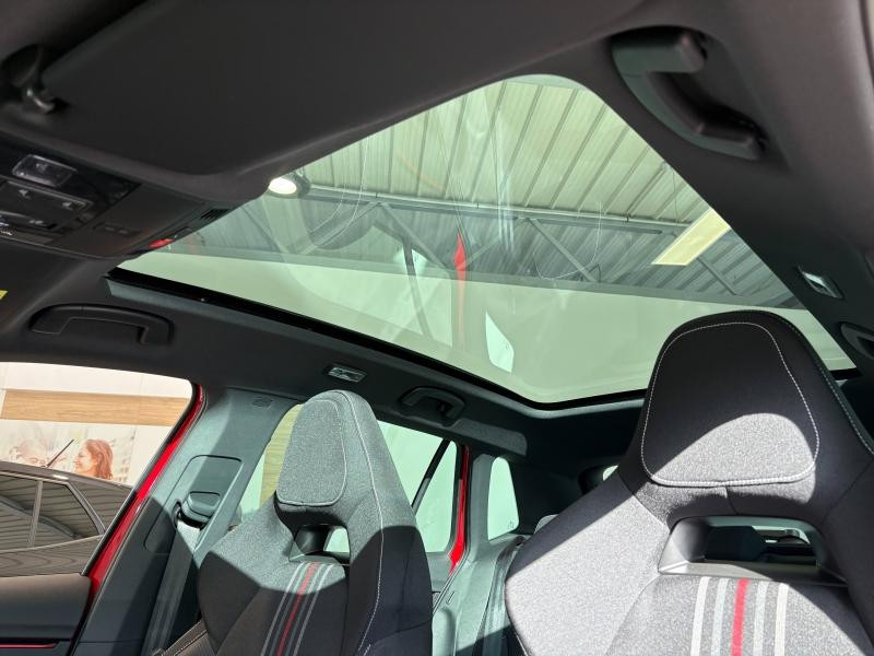 Occasion SKODA Kamiq 1.0 TSI Evo 2 116ch Monte Carlo DSG7 2026 Rouge Velvet métallisé premium 29989 € à Sarrebourg