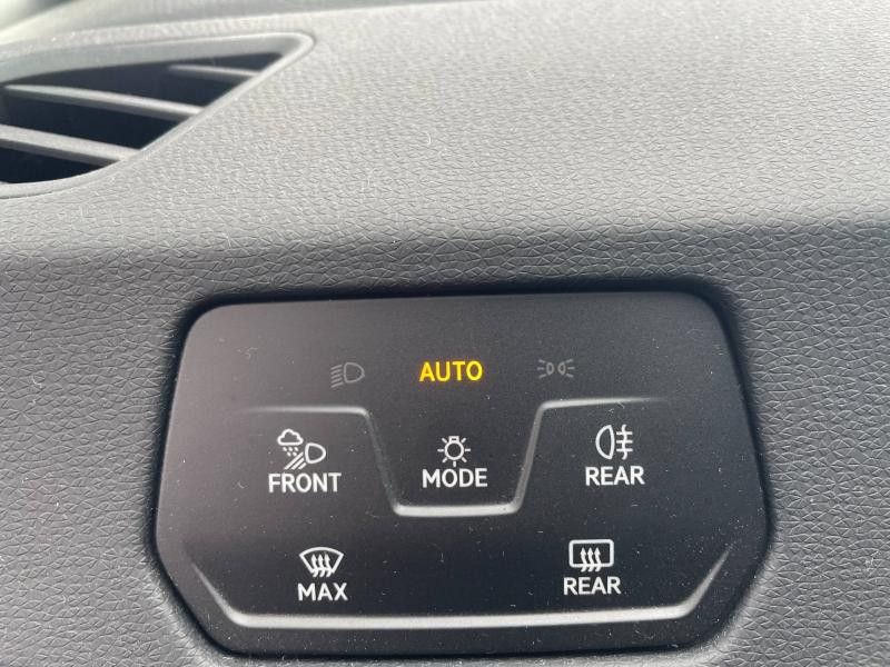 Occasion VOLKSWAGEN ID.3 204ch Pro 59 kWh Life Max 2025 Noir Ébène Métal/Toit/Hayon Noir 33489 € à Sarrebourg