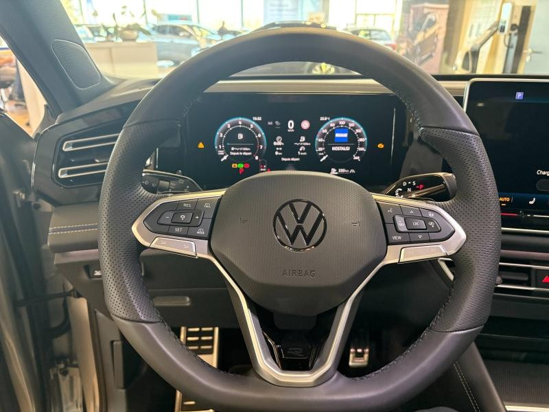 Occasion VOLKSWAGEN Tiguan 1.5 eTSI 150ch R-Line 2026 Argent Dolomite métallisée 48989 € à Sarrebourg