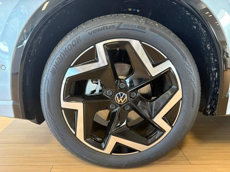 Occasion VOLKSWAGEN Tiguan 1.5 eTSI 150ch R-Line 2026 Argent Dolomite métallisée 48989 € à Sarrebourg