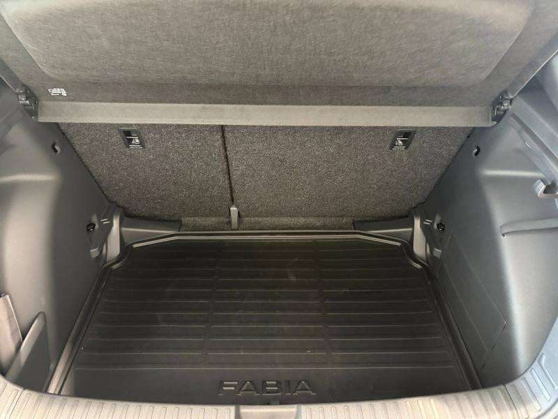 Used SKODA Fabia 1.0 TSI Evo2 116ch Monte Carlo DSG7 / Caméra / Roue de secours  / App-Connect 2026 Noir Magic nacré € 23989 in Sarrebourg