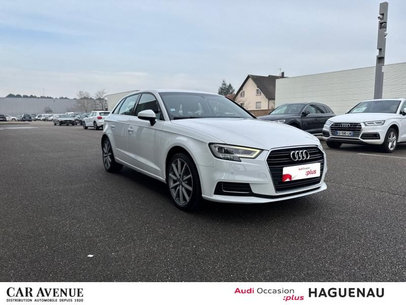 Occasion AUDI A3 Sportback 35 TDI 150 Design Luxe S tronic 7/ Sièges Cuir / Virtual Cockpit / GPS / Caméra / Keyle 2019 Blanc Ibis 22989 € à Haguenau