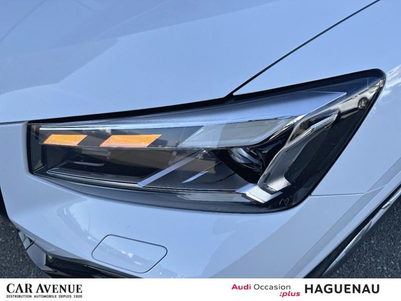 Occasion AUDI Q2 35 TDI 150 S line S tronic 7 Matrix led sièges avant chauffants audi smartphone pack esthetique n 2023 Blanc Glacier métallisé 34989 € à Haguenau