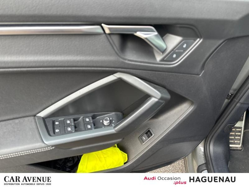 Used AUDI Q3 35 TFSI 150ch Mild Hybrid S line S tronic 7 2021 Gris Chronos métallisé € 34989 in Haguenau