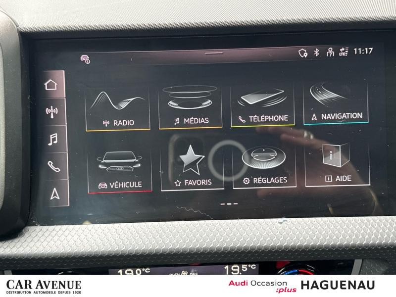 Occasion AUDI A1 Sportback 30 TFSI 110ch Design Luxe S tronic 7 CAMERA CLE CONFORT NAVIGATION LED AUDI MUSIC INTER 2021 Bleu Firmament/Arches+pav Gris Manhattan 21989 € à Haguenau