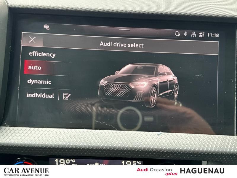 Occasion AUDI A1 Sportback 30 TFSI 110ch Design Luxe S tronic 7 CAMERA CLE CONFORT NAVIGATION LED AUDI MUSIC INTER 2021 Bleu Firmament/Arches+pav Gris Manhattan 21989 € à Haguenau