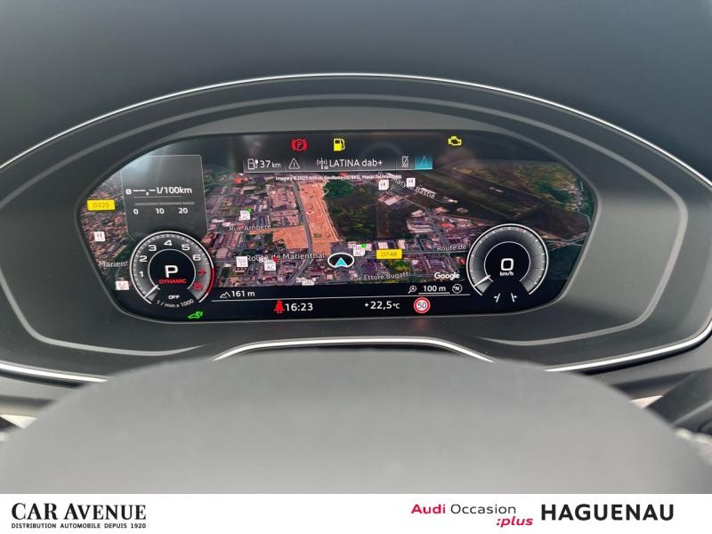 Occasion AUDI Q5 50 TFSI e 299 S line quattro S tronic 7 / Toit Panoramique / Caméra / Matrix LED Dynamique 2024 Argent Fleuret métallisé 49489 € à Haguenau