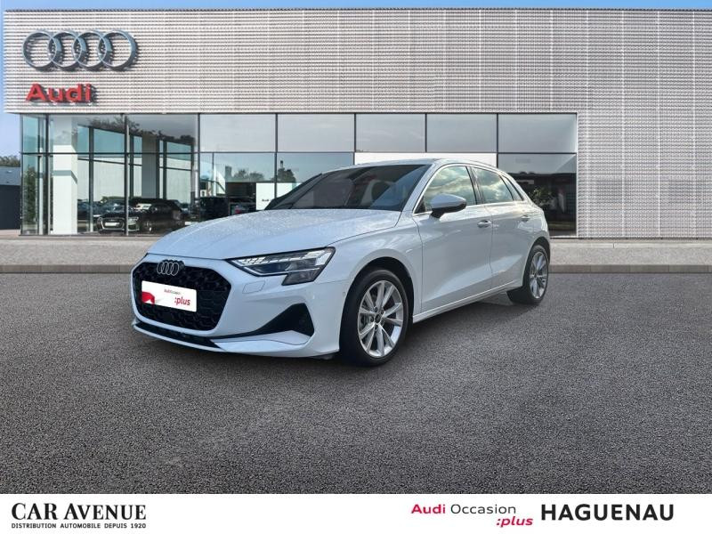 Occasion AUDI A3 Sportback 30 TFSI 116ch MICRO Hybride Design S tronic 7 SMARTPHONE INTERFACE PALETTES AU VOLANT L 2024 Blanc Arkona 27489 € à Haguenau