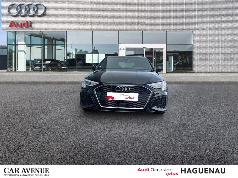 Occasion AUDI A3 Berline 35 TFSI 150 Mild Hybrid S line S tronic 7 CAMERA DE RECUL SMARTPHONE INTERFACE SIEGES AV 2024 Noir Mythic métallisé 33989 € à Haguenau