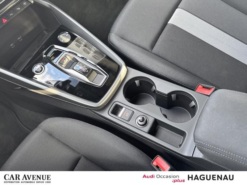 Occasion AUDI A3 Sportback 30 TFSI 116ch MICRO Hybride Design S tronic 7 SMARTPHONE INTERFACE PALETTES AU VOLANT L 2024 Blanc Arkona 27489 € à Haguenau