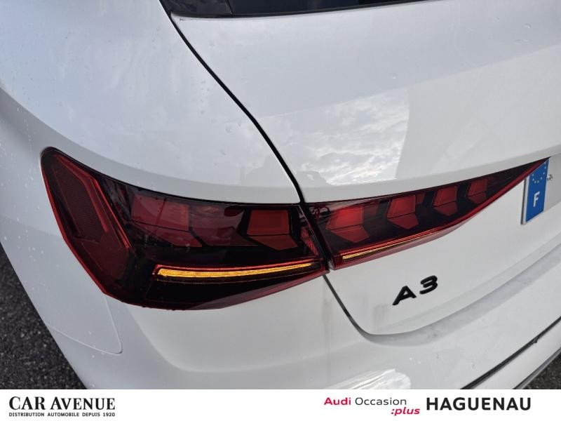 Occasion AUDI A3 Sportback 30 TFSI 116ch MICRO Hybride Design S tronic 7 SMARTPHONE INTERFACE PALETTES AU VOLANT L 2024 Blanc Arkona 27489 € à Haguenau