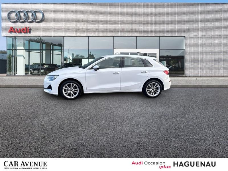 Occasion AUDI A3 Sportback 30 TFSI 116ch MICRO Hybride Design S tronic 7 SMARTPHONE INTERFACE PALETTES AU VOLANT L 2024 Blanc Arkona 27489 € à Haguenau