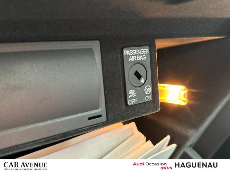 Occasion AUDI Q3 35 TFSI 150 Business line S tronic 7 / Virtual Cockpit / GPS / Caméra / Feux LED / Attelage 2021 Blanc Glacier métallisé 27449 € à Haguenau