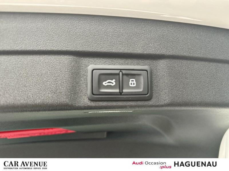 Occasion AUDI A5 2.0 TFSI 150 S line S tronic 7 / GPS / Caméra / Keyless / Feux LED / Régulateur Adaptatif 2025 Blanc 57989 € à Haguenau