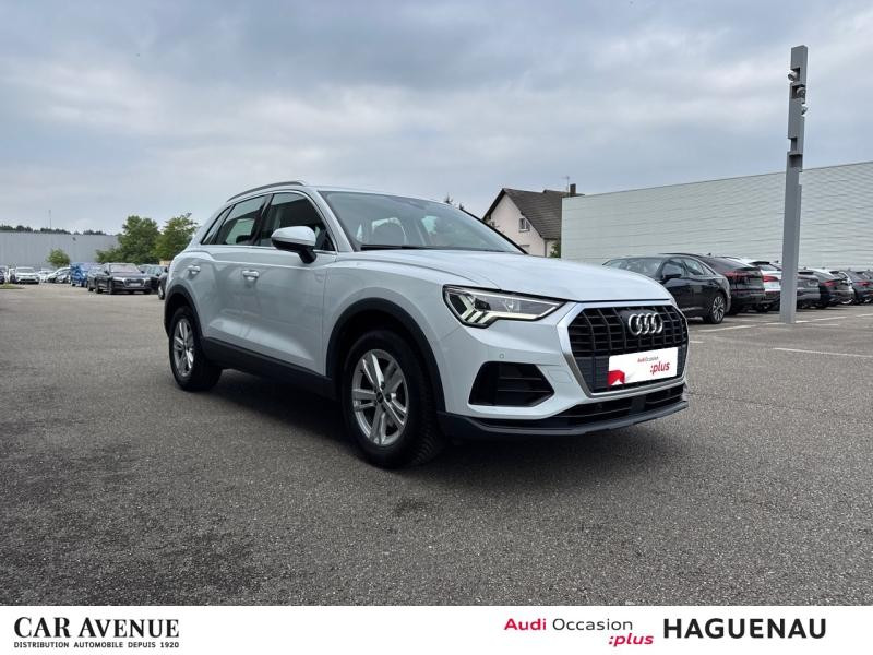 Occasion AUDI Q3 35 TFSI 150 Business line S tronic 7 / Virtual Cockpit / GPS / Caméra / Feux LED / Attelage 2021 Blanc Glacier métallisé 27449 € à Haguenau