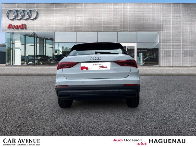 Occasion AUDI Q3 35 TFSI 150 Business line S tronic 7 / Virtual Cockpit / GPS / Caméra / Feux LED / Attelage 2021 Blanc Glacier métallisé 27449 € à Haguenau
