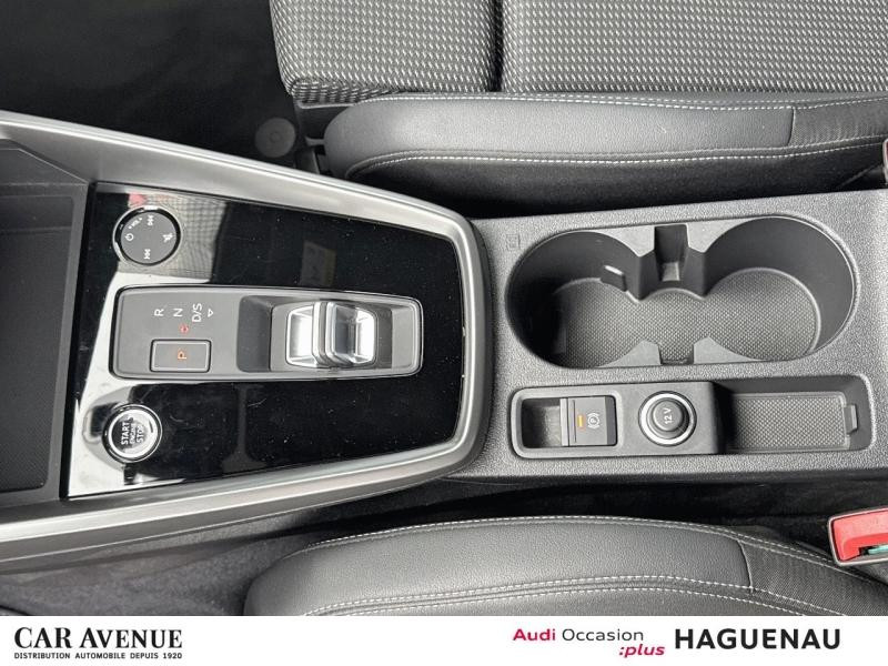 Occasion AUDI A3 Berline 35 TFSI 150 Mild Hybrid S line S tronic 7 CAMERA DE RECUL SMARTPHONE INTERFACE SIEGES AV 2024 Noir Mythic métallisé 33989 € à Haguenau