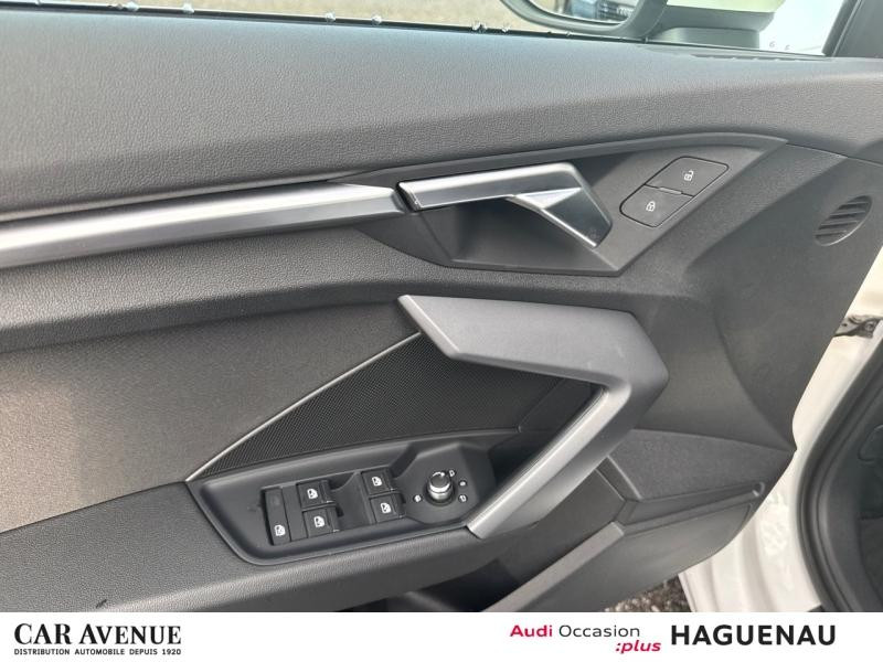 Occasion AUDI A3 Sportback 30 TFSI 116ch MICRO Hybride Design S tronic 7 SMARTPHONE INTERFACE PALETTES AU VOLANT L 2024 Blanc Arkona 27489 € à Haguenau