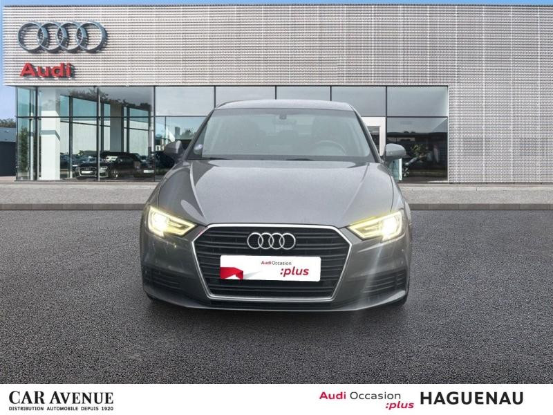 Occasion AUDI A3 Sportback 35 TFSI 150 CoD Business line S tronic 7 CAMERA DE RECUL JANTES 17' MMI NAVIGATION RADA 2020 Gris Mousson 22489 € à Haguenau