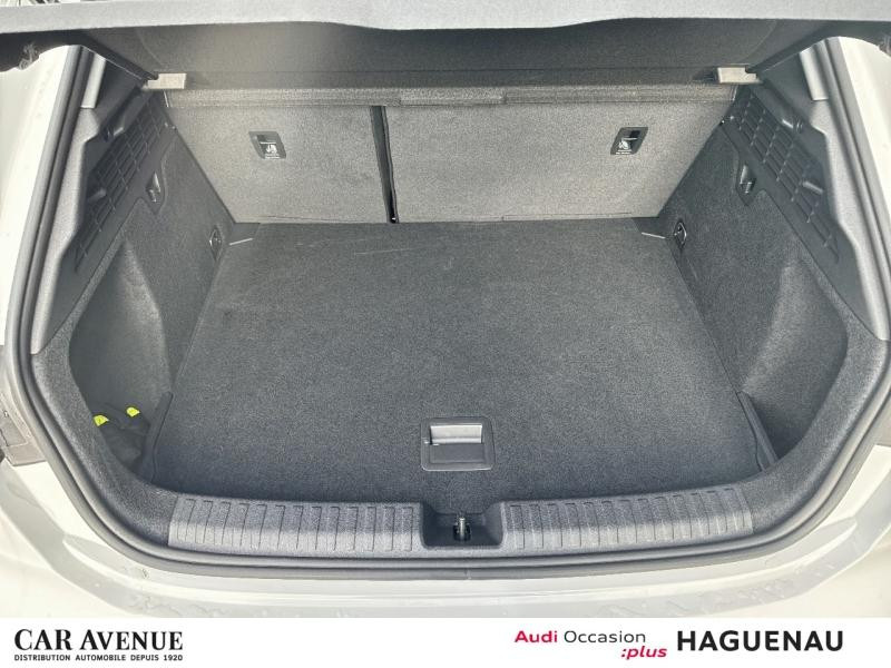 Occasion AUDI A3 Sportback 30 TFSI 116ch MICRO Hybride Design S tronic 7 SMARTPHONE INTERFACE PALETTES AU VOLANT L 2024 Blanc Arkona 27489 € à Haguenau