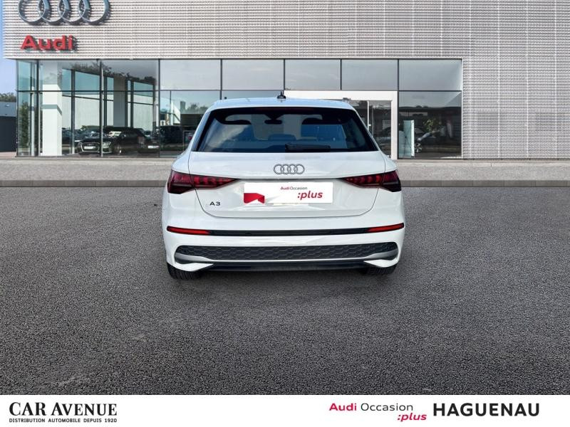 Occasion AUDI A3 Sportback 30 TFSI 116ch MICRO Hybride Design S tronic 7 SMARTPHONE INTERFACE PALETTES AU VOLANT L 2024 Blanc Arkona 27489 € à Haguenau