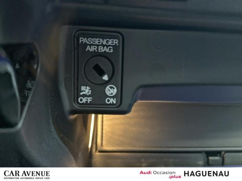 Occasion AUDI A3 Sportback 30 TFSI 116ch MICRO Hybride Design S tronic 7 SMARTPHONE INTERFACE PALETTES AU VOLANT L 2024 Blanc Arkona 27489 € à Haguenau