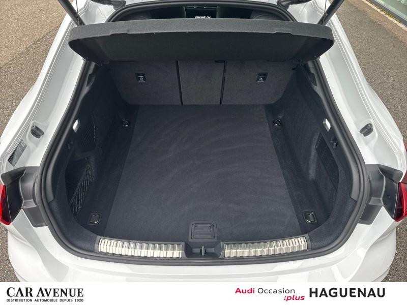 Used AUDI A5 2.0 TFSI 150 S line S tronic 7 / GPS / Caméra / Keyless / Feux LED / Régulateur Adaptatif 2025 Blanc € 56989 in Haguenau