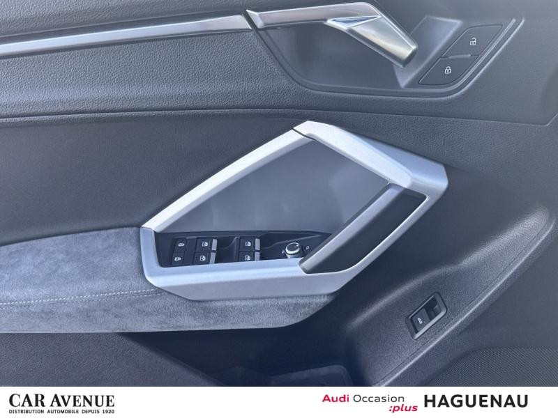 Used AUDI Q3 35 TFSI 150 Mild Hybrid Design Luxe S tronic 7 CAMERA 360° SELLERIE ALCANTARA LEDS AVEC CLIGNOTAN 2021 Gris Nano métallisé € 34889 in Haguenau