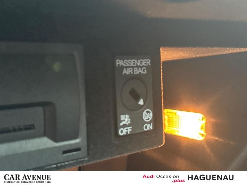 Used AUDI Q3 40 TDI 190 Design Luxe quattro S tronic 7 ATTELAGE VITRES ARR TEINTEES SIEGES AV ELECT LED GPS PL 2020 Blanc Glacier métallisé € 32989 in Haguenau