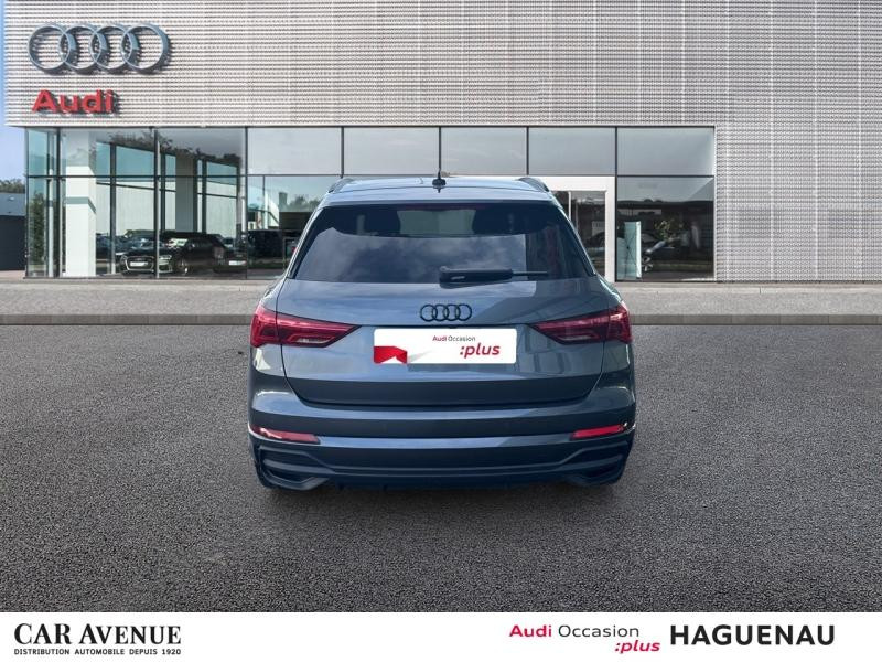 Occasion AUDI Q3 45 TFSI e 245 S line S tronic 6 CAMERA SIEGES AV CHAUFFANTS ATTELAGE HAYON ELEC JANTES 19' PACK E 2024 Gris Daytona nacré 43989 € à Haguenau