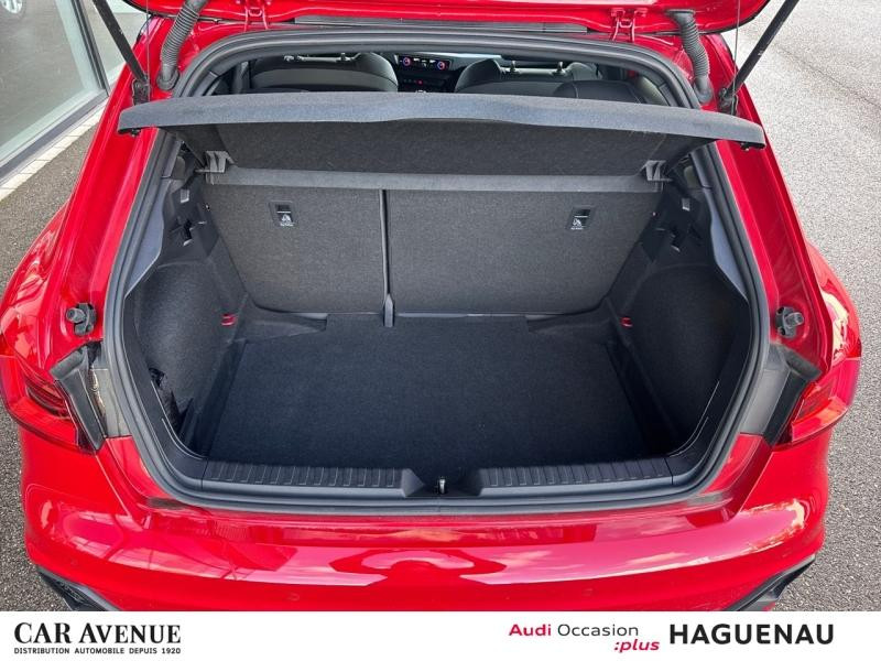 Occasion AUDI A1 Sportback 30 TFSI 110 S line S tronic 7 JANTES 17' CAMERA LEDS VOLANT MEPLAT AVEC PALETTES SIEGES 2024 Rouge Progressif métallisé 26989 € à Haguenau