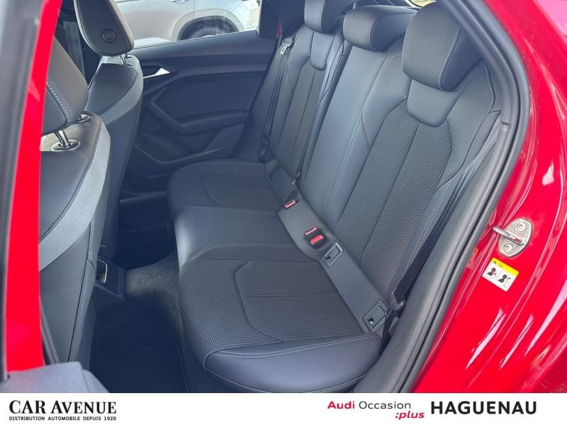 Occasion AUDI A1 Sportback 30 TFSI 110 S line S tronic 7 JANTES 17' CAMERA LEDS VOLANT MEPLAT AVEC PALETTES SIEGES 2024 Rouge Progressif métallisé 26989 € à Haguenau