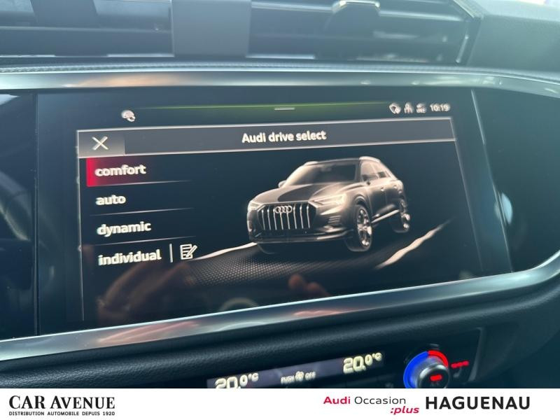Occasion AUDI Q3 45 TFSI e 245 S line S tronic 6 CAMERA SIEGES AV CHAUFFANTS ATTELAGE HAYON ELEC JANTES 19' PACK E 2024 Gris Daytona nacré 43989 € à Haguenau