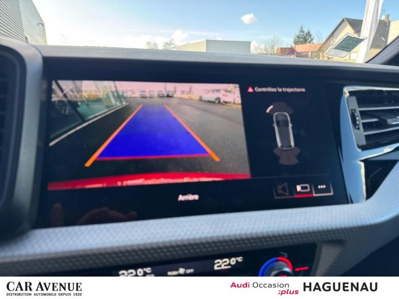 Occasion AUDI A1 Sportback 30 TFSI 110 S line S tronic 7 JANTES 17' CAMERA LEDS VOLANT MEPLAT AVEC PALETTES SIEGES 2024 Rouge Progressif métallisé 26989 € à Haguenau