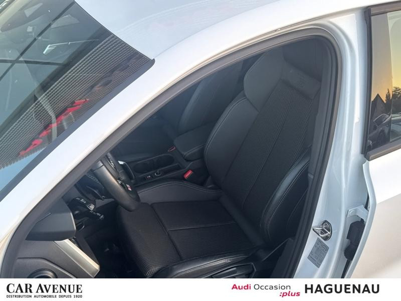Occasion AUDI A3 Sportback 30 TFSI 110 Mild Hybrid S line S tronic 7 CAMERA LED AVEC CLIGNOTANTS DYNAMIQUES ECLAIR 2021 Blanc 24989 € à Haguenau