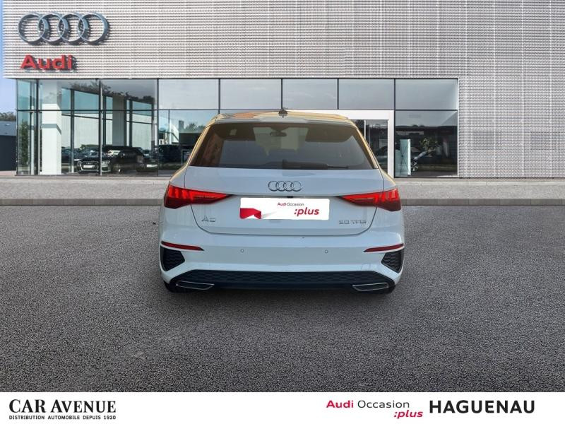Occasion AUDI A3 Sportback 30 TFSI 110 Mild Hybrid S line S tronic 7 CAMERA LED AVEC CLIGNOTANTS DYNAMIQUES ECLAIR 2021 Blanc 24989 € à Haguenau
