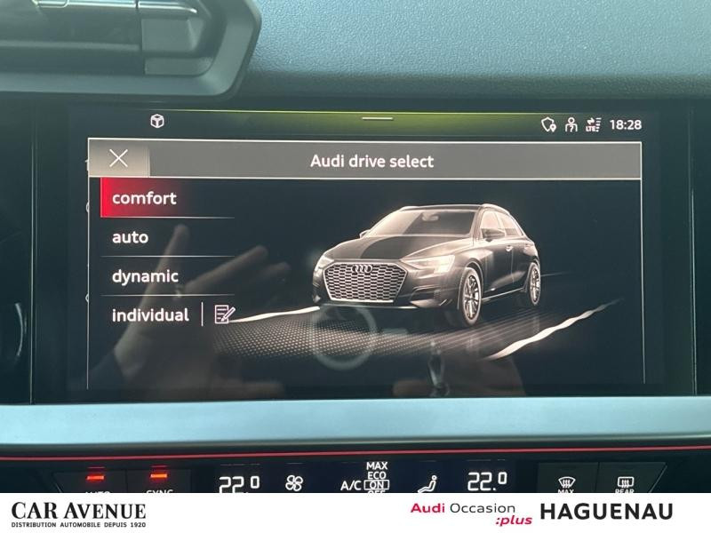 Occasion AUDI A3 Sportback 30 TFSI 110 Mild Hybrid S line S tronic 7 CAMERA LED AVEC CLIGNOTANTS DYNAMIQUES ECLAIR 2021 Blanc 24989 € à Haguenau