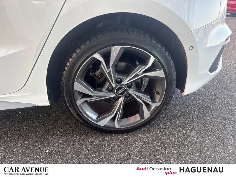 Occasion AUDI A3 Sportback 30 TFSI 110 Mild Hybrid S line S tronic 7 CAMERA LED AVEC CLIGNOTANTS DYNAMIQUES ECLAIR 2021 Blanc 24989 € à Haguenau
